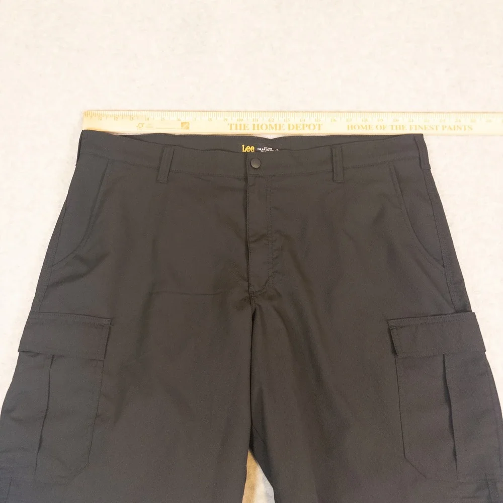 Lee Mens Black Cargo Shorts Size 42 Solid Casual Outdoor Utility Pockets